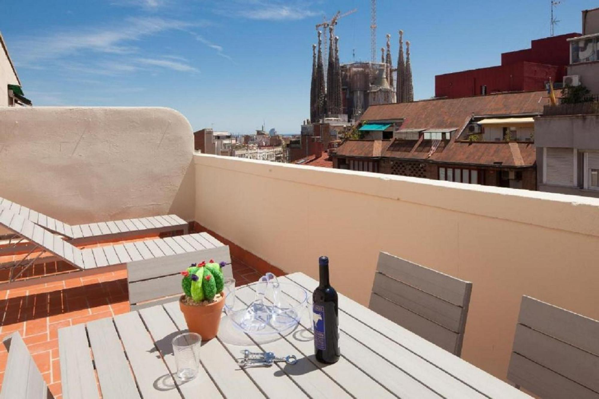 Ola Living Sagrada Familia Apartment บาร์เซโลนา ภายนอก รูปภาพ